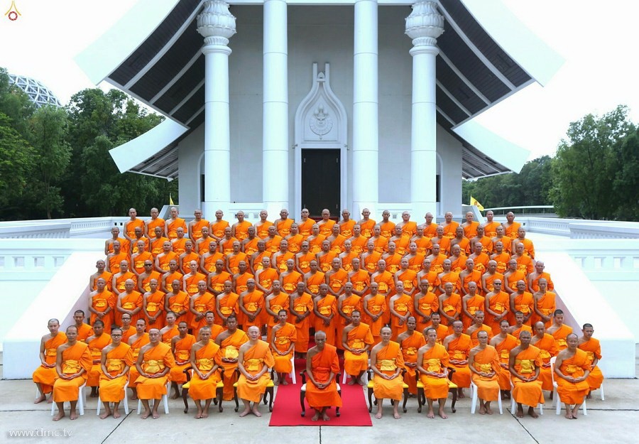Hình ảnh xuất gia gieo duyên tại tu viện Wat Phra Dhammakaya, Thái Lan - Ảnh minh hoạ 13
